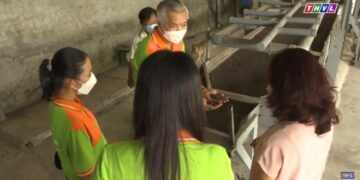 Đài THVL tham quan nhà máy sản xuất gạo và cơ sở làm phân hữu cơ trực thuộc Công ty