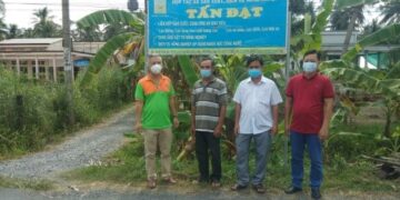 Thăm vùng chuyên canh hữu cơ tại Hợp tác xã Tấn Đạt và ký kết hợp tác sản xuất